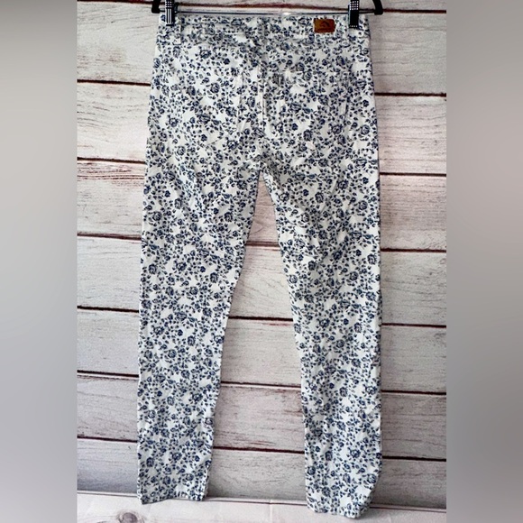 Jordache Skinny Jeans - Blue Floral Print - Size 4 Office Church Casual School - Picture 3 of 9